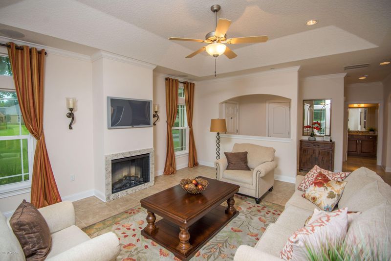 375 Seloy Dr, St Augustine, FL 32084