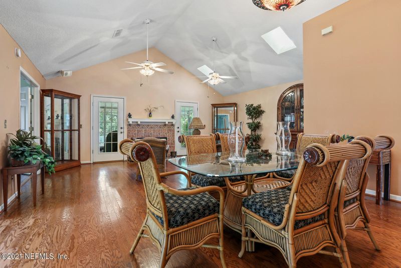 376 Village Dr, St Augustine, FL 32084