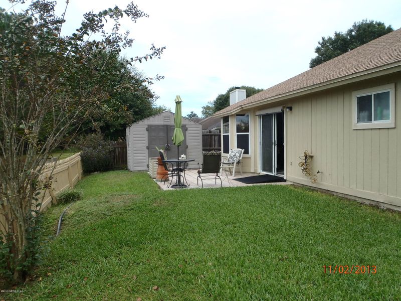 376 Willow Green Dr, Orange Park, FL 32073