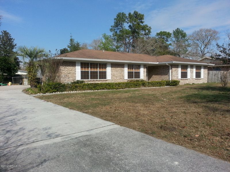 377 Dillon Dr, Orange Park, FL 32073