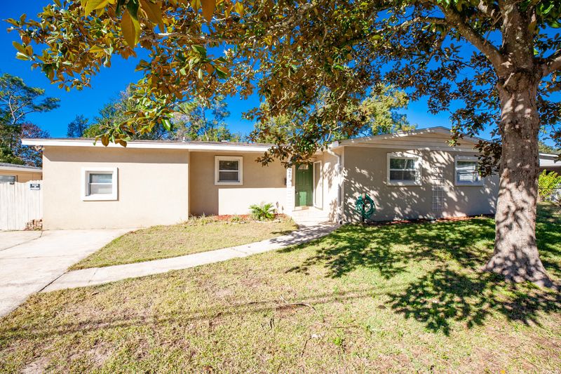 3770 Rogero Rd, Jacksonville, FL 32277