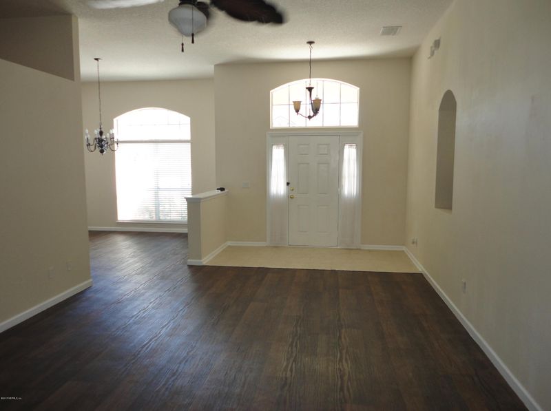 379 Hefferon Dr, St Augustine, FL 32084