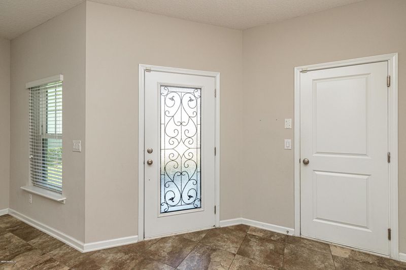 379 Heron Landing Rd, St Johns, FL 32259