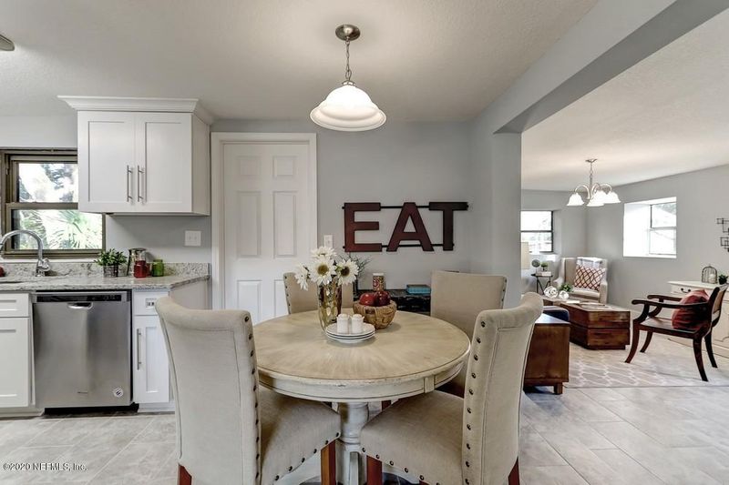 380 Toccoa Rd, Orange Park, FL 32073