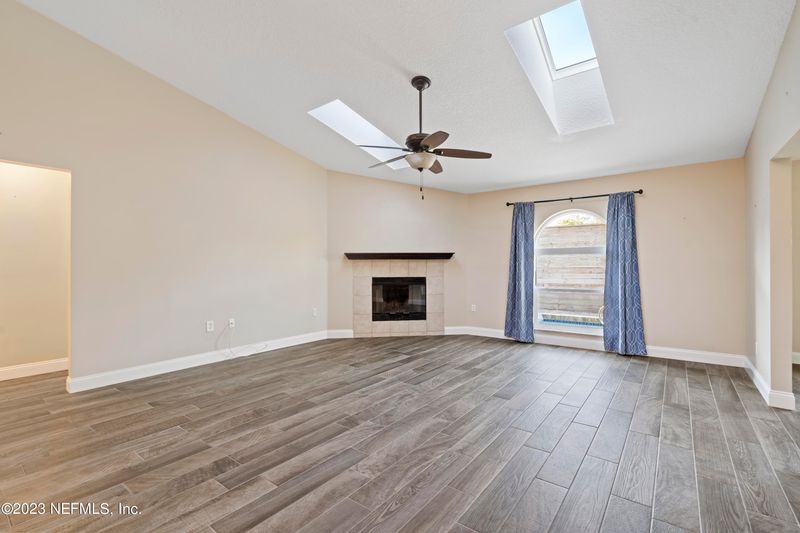 380 Trade Wind Ln, St Augustine, FL 32080