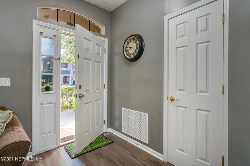 3806 Hidden View Dr, Orange Park, FL 32065