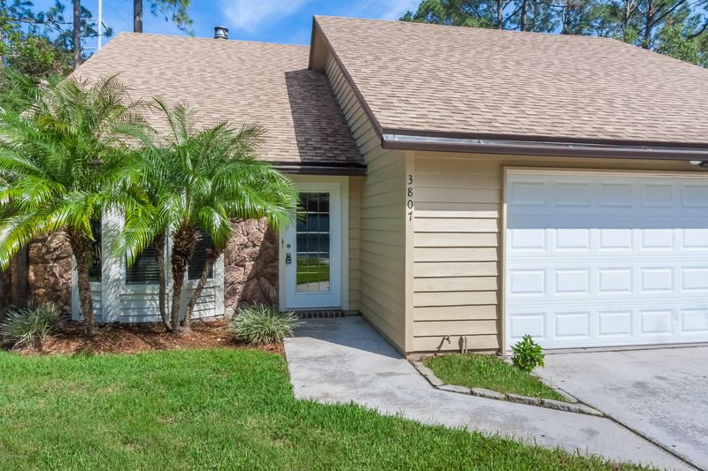 3807 Mandarin Woods Dr S, Jacksonville, FL 32223