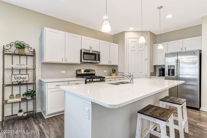 3808 Sunberry Ln, Middleburg, FL 32068