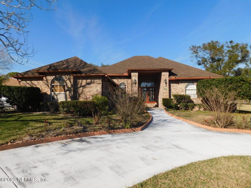3818 Mission Hills Dr E, Jacksonville, FL 32225