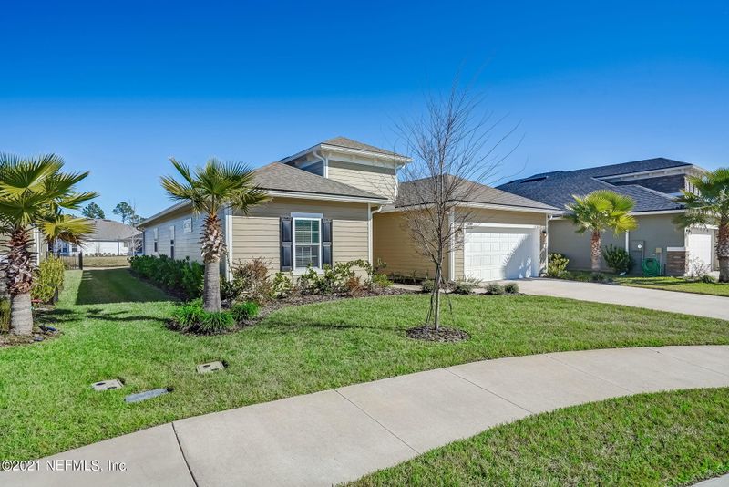 3819 Hammock Bluff Dr, Jacksonville, FL 32226