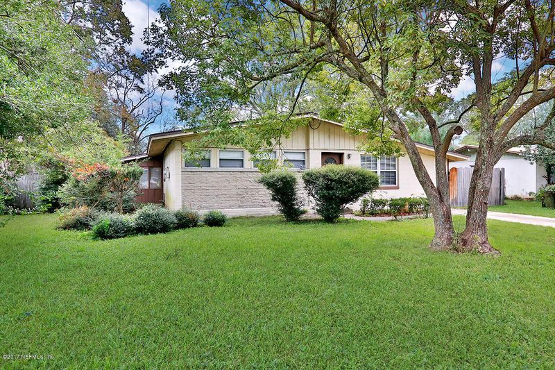 3823 Anvers Blvd, Jacksonville, FL 32210