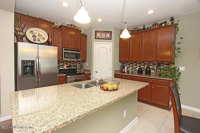 3826 Chasing Falls Rd, Orange Park, FL 32065