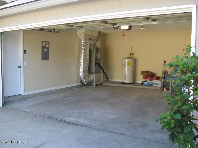 3831 Union Pacific Dr W, Jacksonville, FL 32246