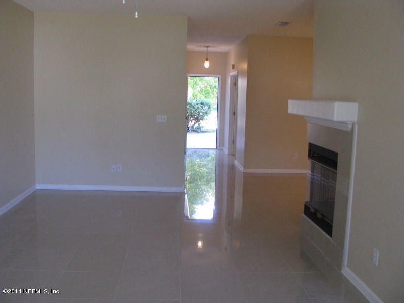 3831 Union Pacific Dr W, Jacksonville, FL 32246