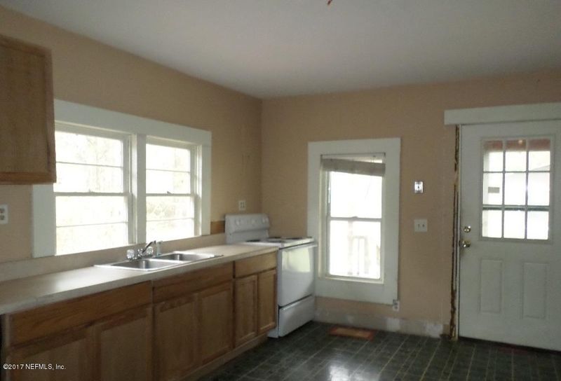 3835 Floyd Rd, Green Cove Springs, FL 32043
