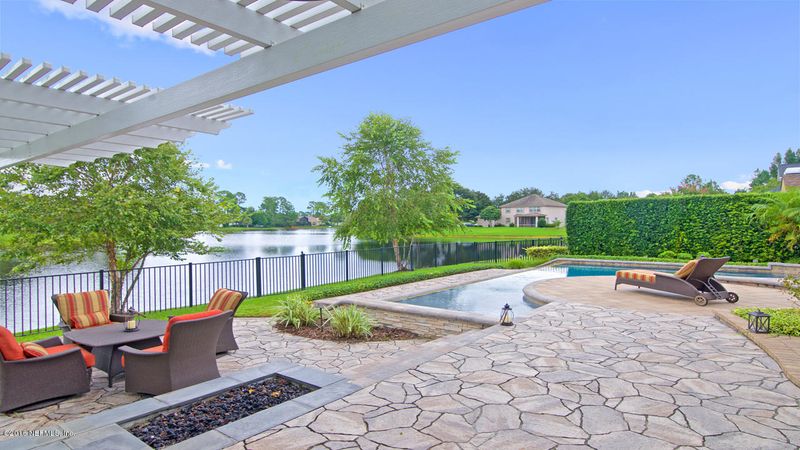 3841 Michaels Landing Cir E, Jacksonville, FL 32224
