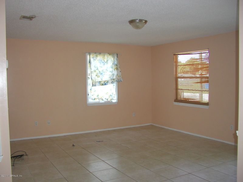 3849 Skycrest Dr, Jacksonville, FL 32246