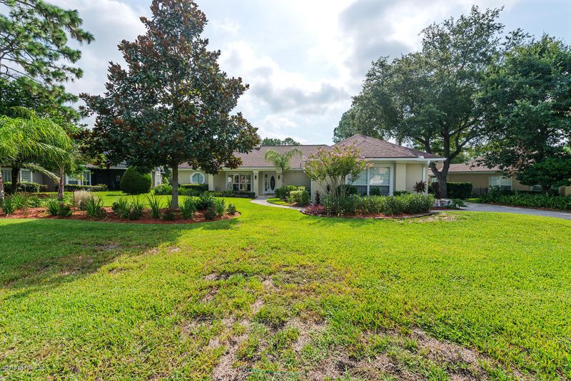 3849 Vickers Lake Dr, Jacksonville, FL 32224