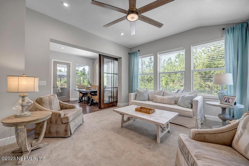 385 Glenneyre Cir, St Augustine, FL 32092
