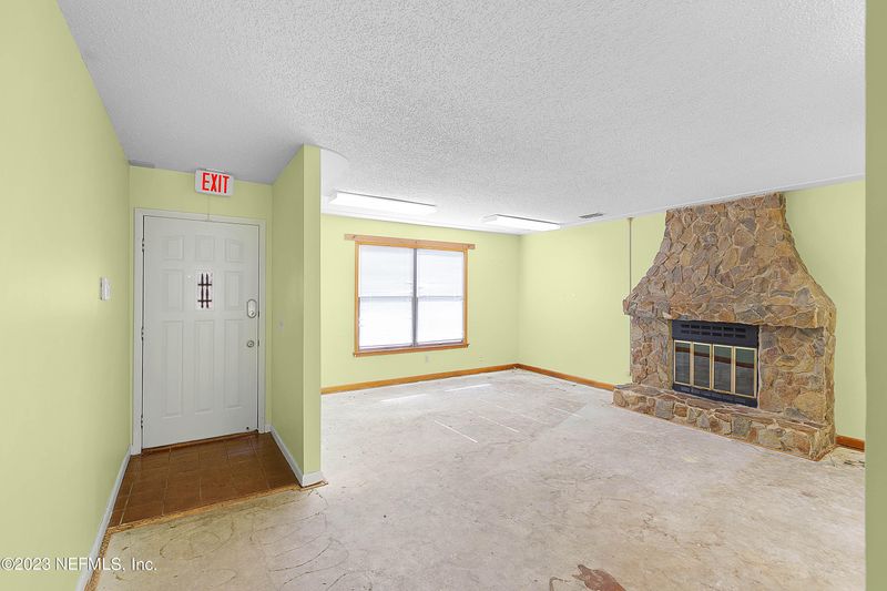 385 Stiles Ave, Orange Park, FL 32073