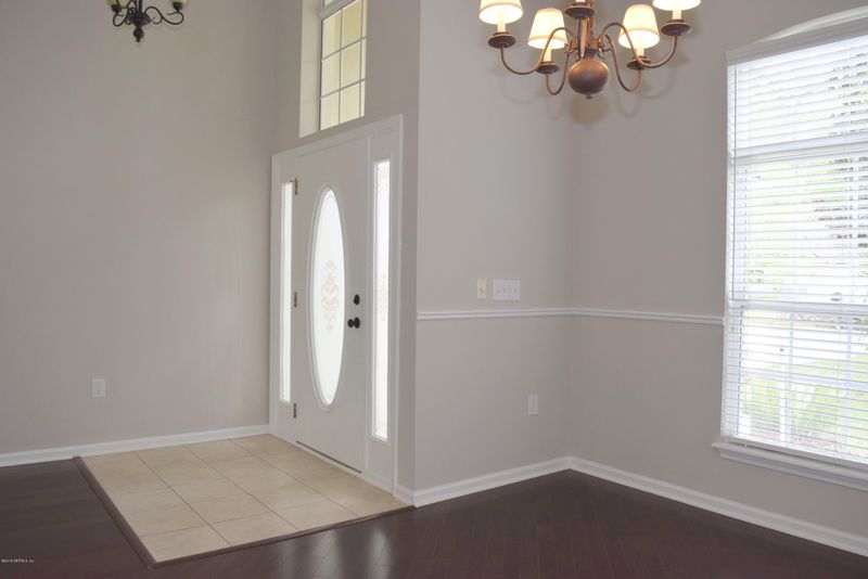 385 W Tropical Tc, Jacksonville, FL 32259