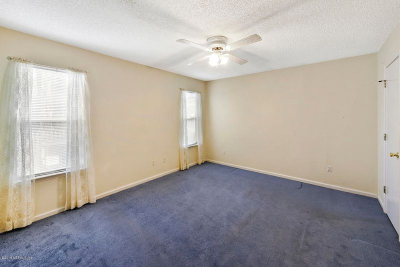 3855 Grand Central Pl E, Jacksonville, FL 32246