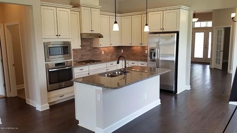 3857 Burnt Pine Dr, Jacksonville, FL 32224