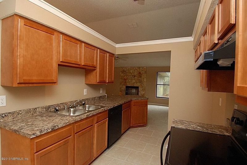 3864 Star Tree Rd, Jacksonville, FL 32210