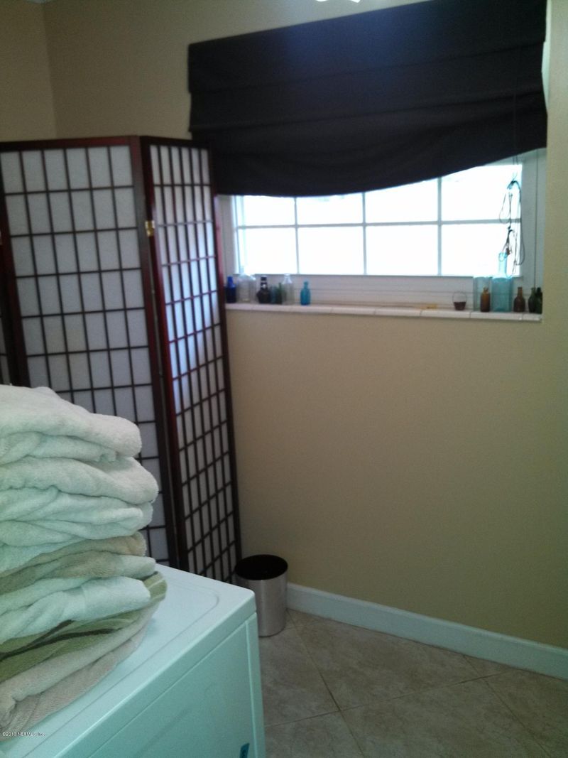 3867 Cherokee Villa Ln, Jacksonville, FL 32277