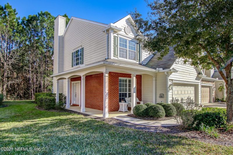 3875 Lionheart Dr, Jacksonville, FL 32216