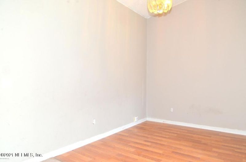 3877 Star Leaf Rd, Jacksonville, FL 32210