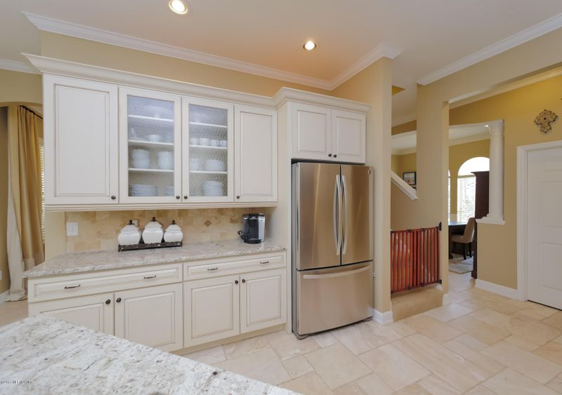 3879 Michaels Landing Cir E, Jacksonville, FL 32224