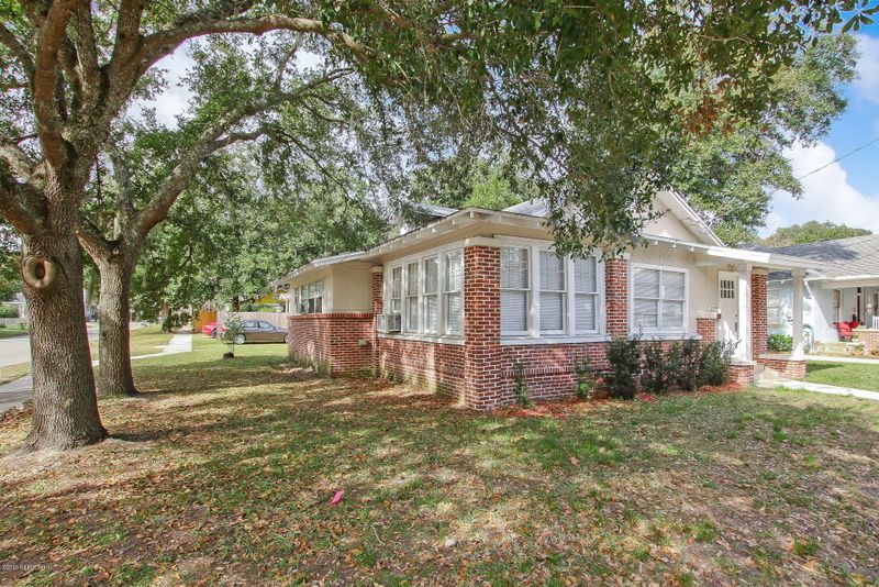 3899 Herschel St, Jacksonville, FL 32205