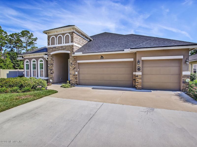 39 Wild Oak Dr, St Augustine, FL 32086