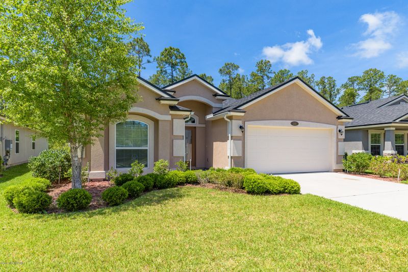 391 Wayfare Ln, Jacksonville, FL 32081