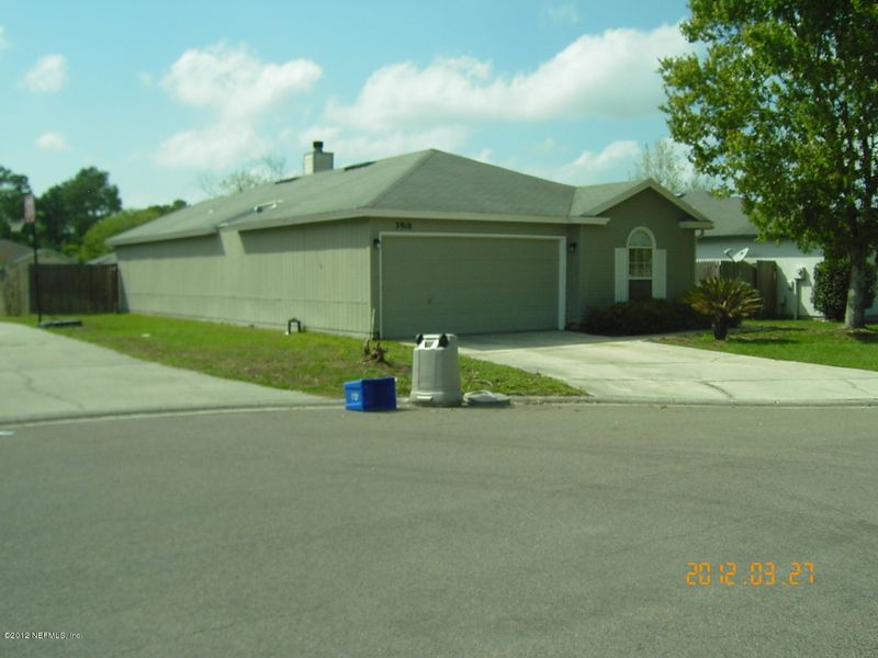 3910 Grand Central Pl E, Jacksonville, FL 32246