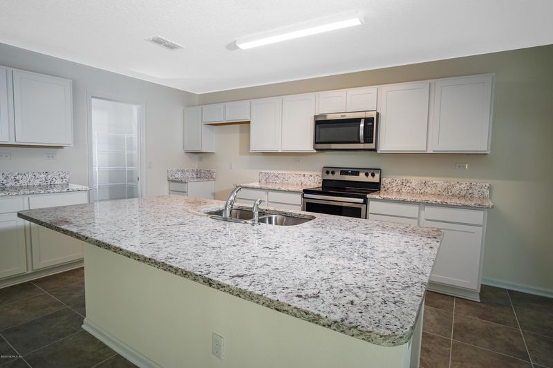 392 Sawmill Landing Dr, St Augustine, FL 32086