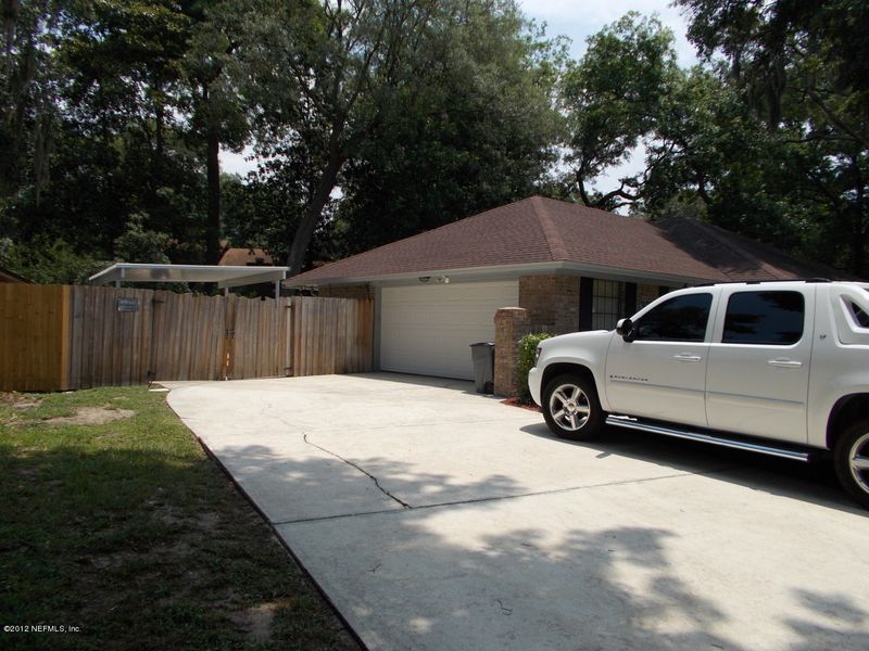 3921 Hickory Grove Dr, Jacksonville, FL 32277