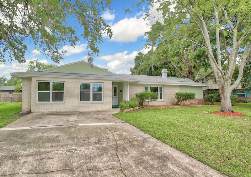 3921 San Bernado Dr, Jacksonville, FL 32217