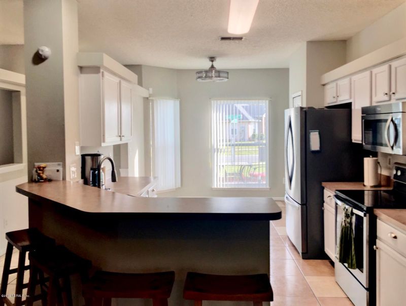 3926 Star Leaf Rd, Jacksonville, FL 32210