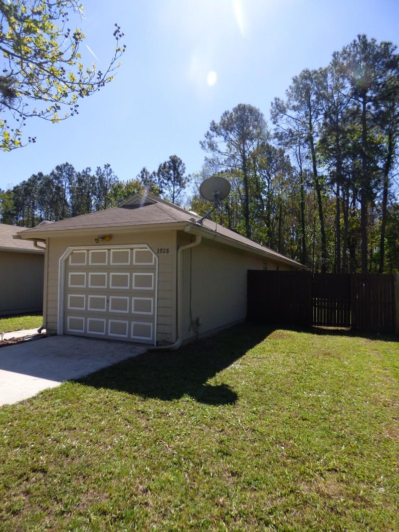 3928 Windridge Ct, Jacksonville, FL 32257