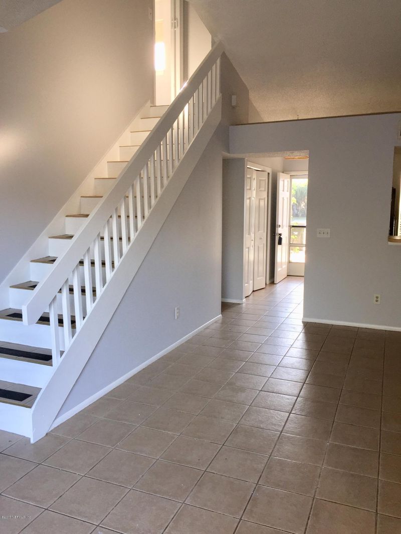393 Aquatic Dr, Atlantic Beach, FL 32233