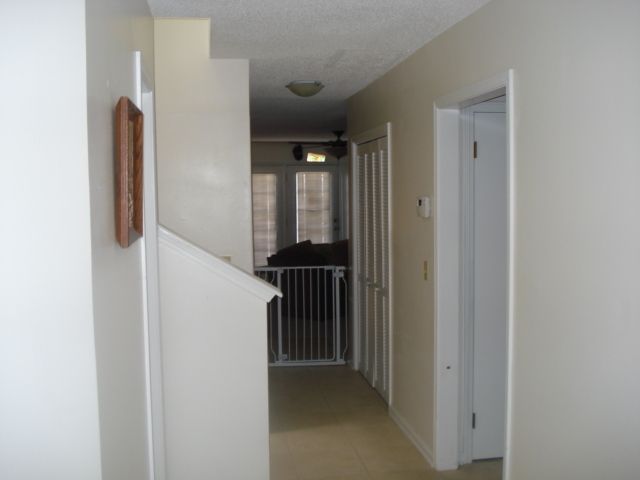 3932 Meadowview Dr N, Jacksonville, FL 32225