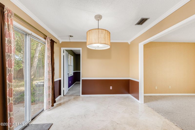 3938 Fernglen Dr, Jacksonville, FL 32277