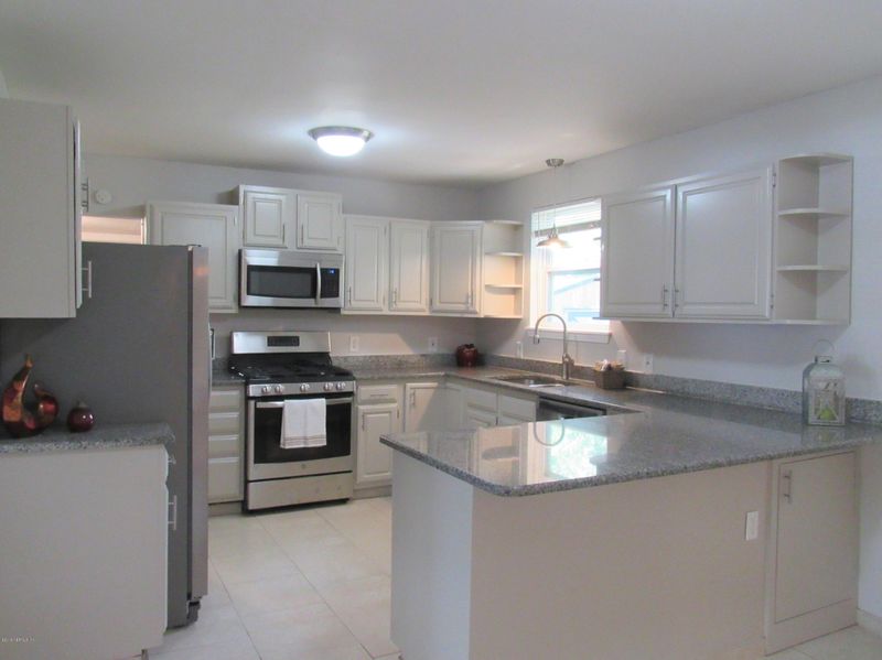 3939 Cobalt Ave E, Jacksonville, FL 32210