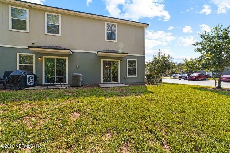 394 Servia Dr, St Johns, FL 32259