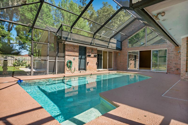 3940 Sarah Brooke Ct, Jacksonville, FL 32277