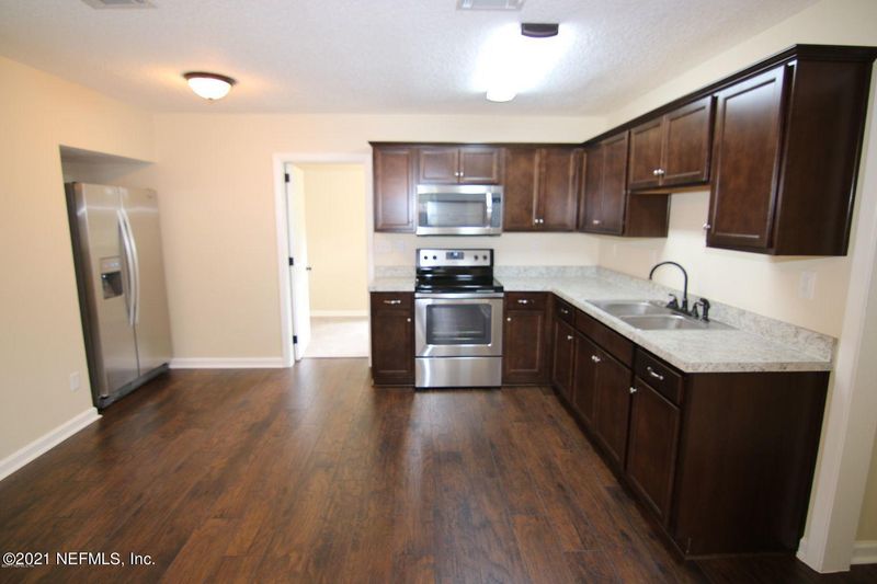 3943 Forest Blvd, Jacksonville, FL 32246