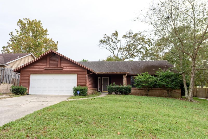 3947 E Arbor Bluff Ln, Jacksonville, FL 32225