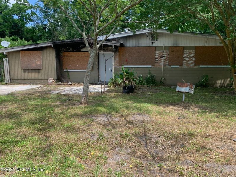 3947 Macgregor Dr, Jacksonville, FL 32210